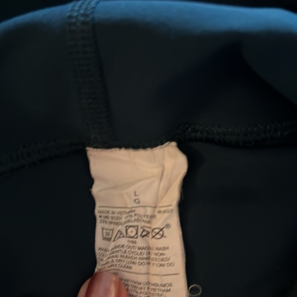 Old Navy Athletic Leggings, Large, 7/8 Crop - Picture 2 of 2